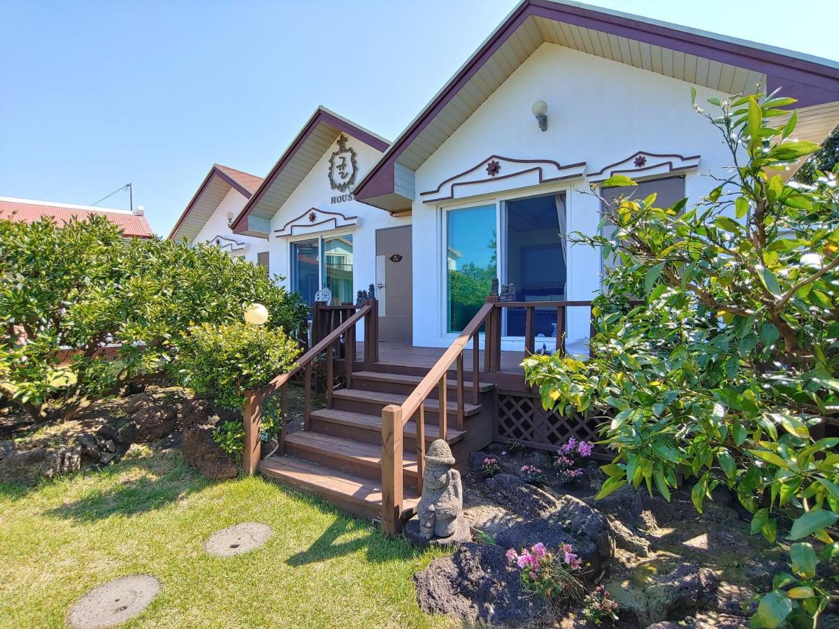 סאוגוויפו Gyulhouse Pension מראה חיצוני תמונה