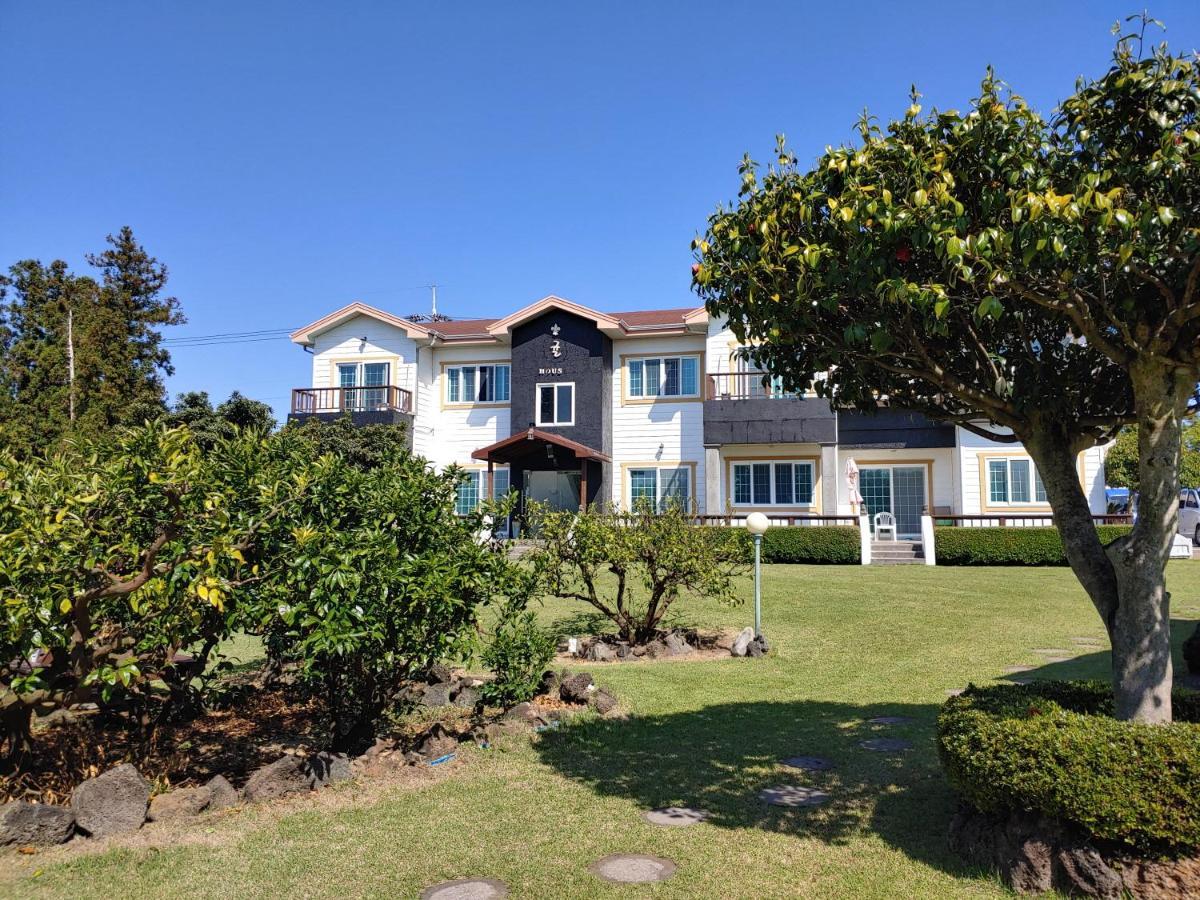 סאוגוויפו Gyulhouse Pension מראה חיצוני תמונה